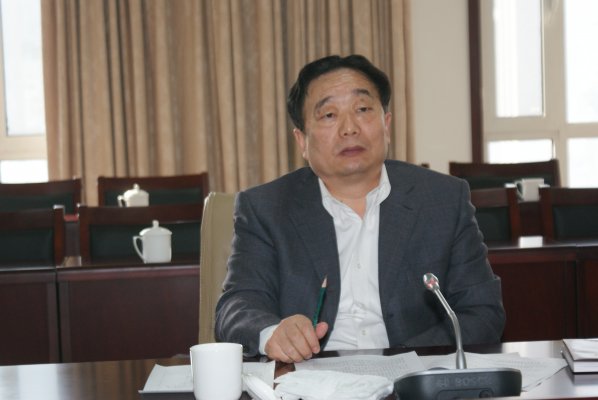 李亞副省長主持會議